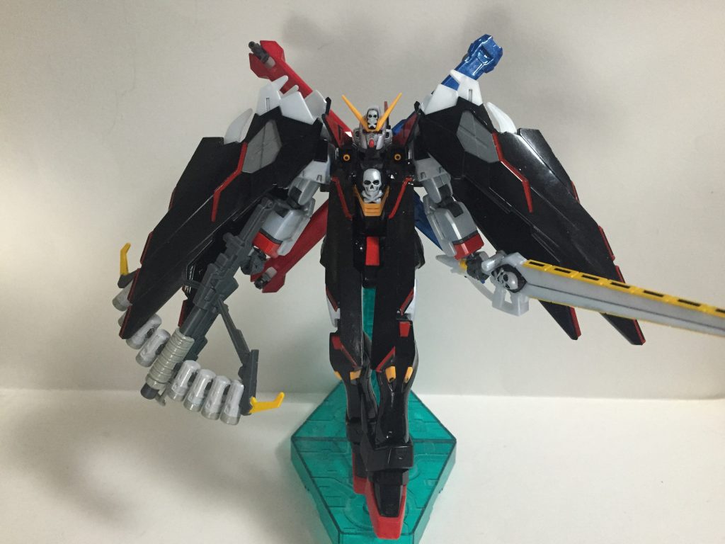 “ミラージュ・コロイド”ガンダムSEEDに出てきた武装を本機に採用。これにより正体不明となって、敵から発見されることはなく索敵されにくい。