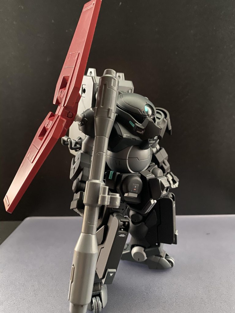 黒いので、なんとなく…