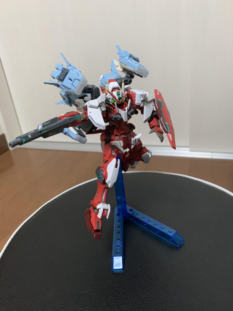 https://gumpla.jp/hg/586918+プトレマイオスアームズ プトレマイオスアームズを装備し、ガンバレルダガー風のシルエットにしたものです。