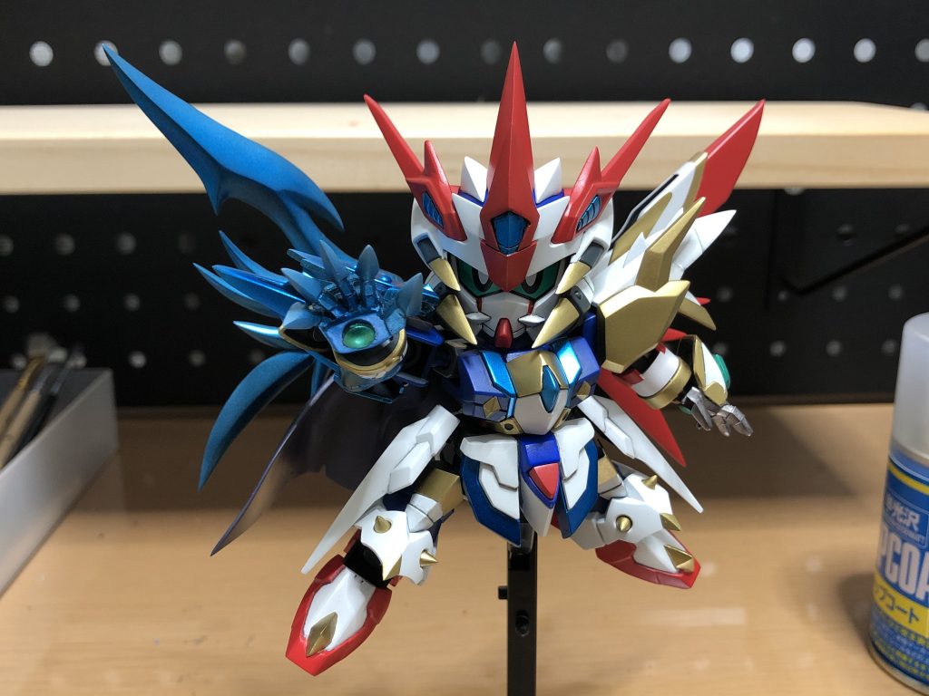 ポーズ検討1。少し動かすだけで塗装がガリガリします。。。