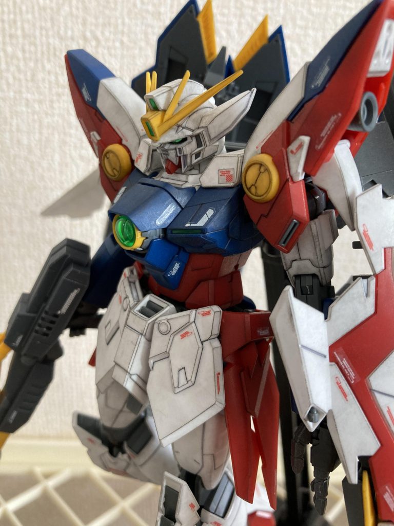 素組みでもイケメンですが、少し手間を入れるだけで、ぐっと完成度があがりますね。