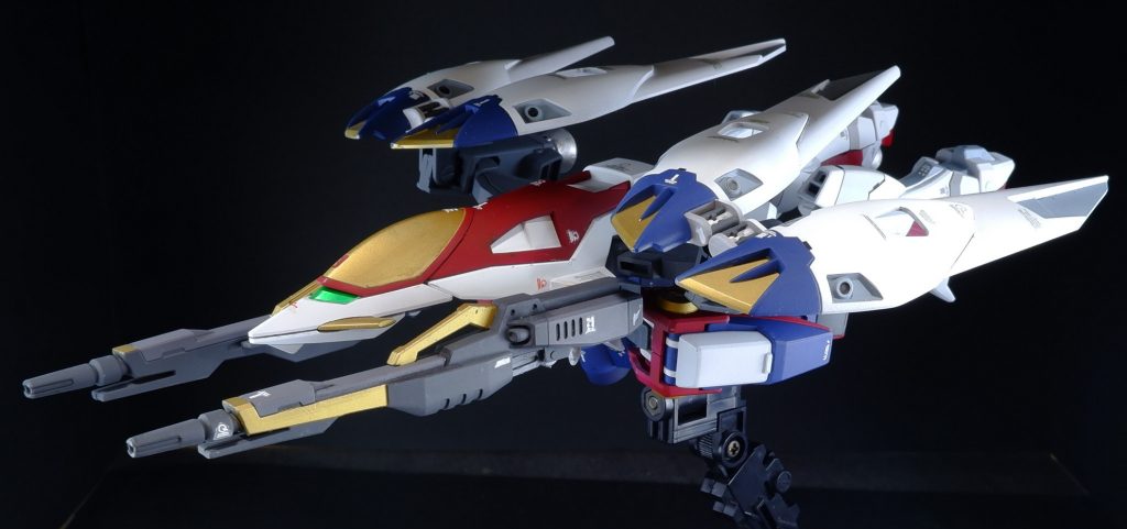 ネオバード形態です。HGの割に、差替えもほとんどなく変形できるので、キットの出来に驚かされますね…。