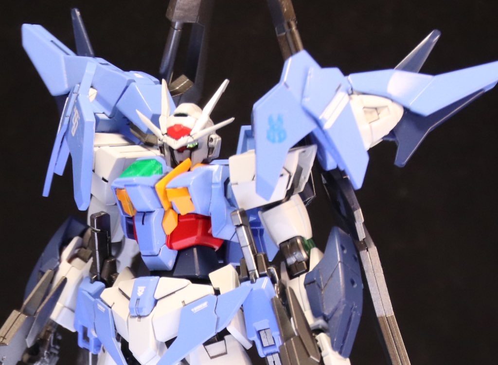 胴体は劇中の設定に合わせてダブルオーダイバーを改造してますビルドダイバーズのデカールは自作で作成してます