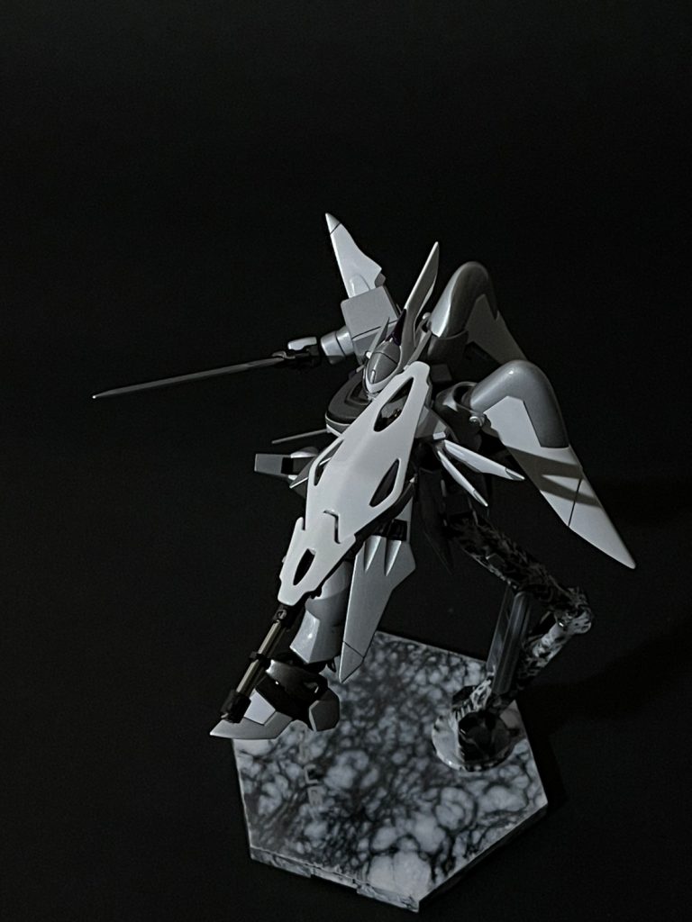 これが人の夢ッ！人の望みッッ！！人の業ッッッ！！！穴あきシールドッッッッ！！！！