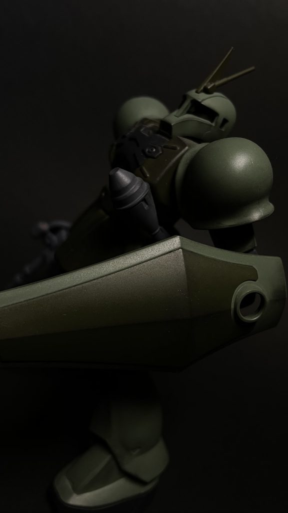 グフの盾に金がかかりました