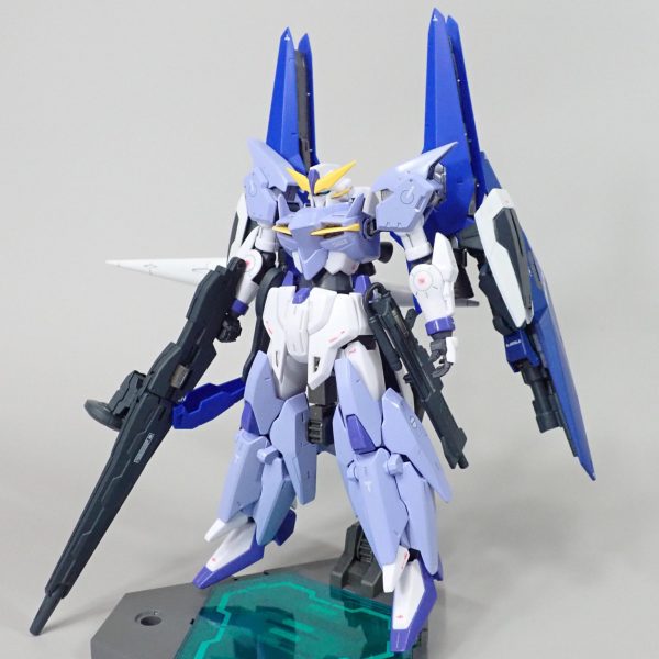 ガンダムテルティウムwithテルティウムアームズ