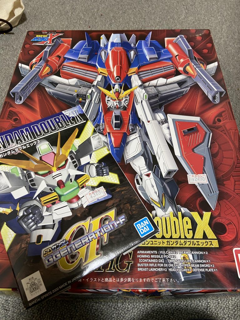 使用キット旧HG1／100  ダブルエックスGジェネ　ダブルエックスSDCS陸ガン知人積みプラをまとめ買いした時に、旧HGエアマスターBとレオパルドDがあり先に作ったのですが、エックスがない！泣やはり主人公機はいるだろうと、帰省時に地元の模型屋を漁りに行くとこの子たちが！個人的にはX系はディバイダーが好きなのですが無かったですし、Gファルコン付きで¥2490はすごくないか？となりダブルエックス参戦となりました。コスパ重視。笑