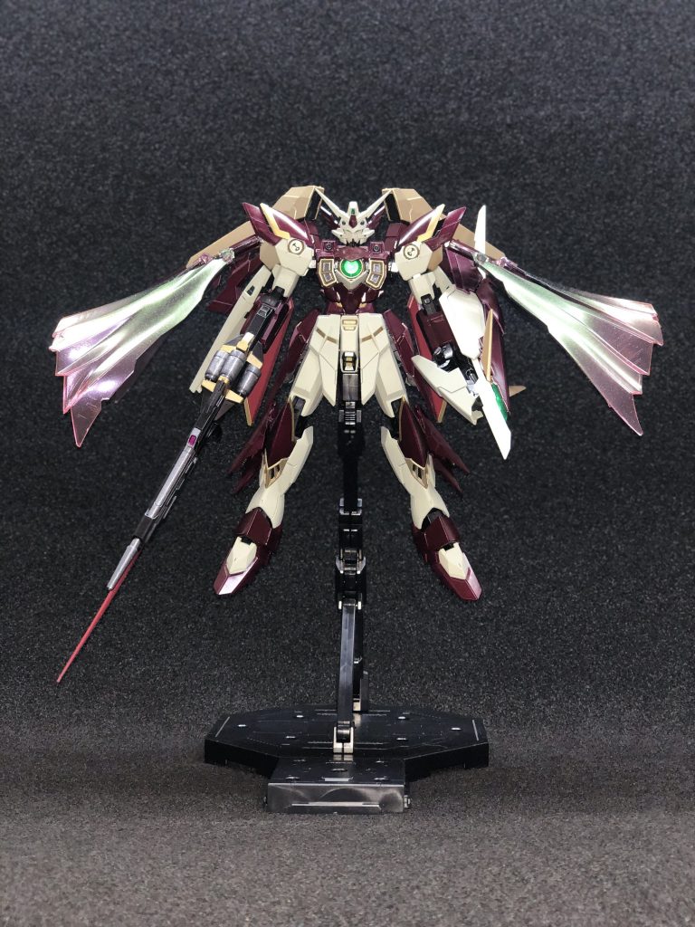 ビームマントのクリアを残しつつ偏光塗料でグラデーション塗装を施しました。 