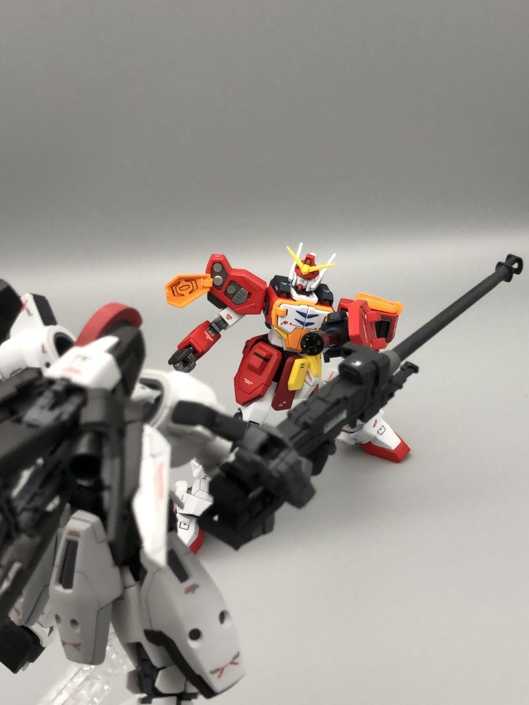 TV版っぽく塗装したトールギスと一緒に。個人的に南極での決闘は、全作品でも一番好きなシーンです。