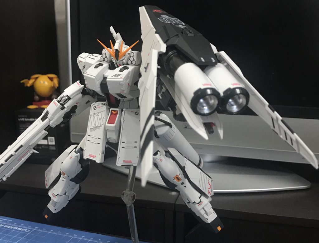 もちろんハイメガシールドは定位置に取り付けることも可能。