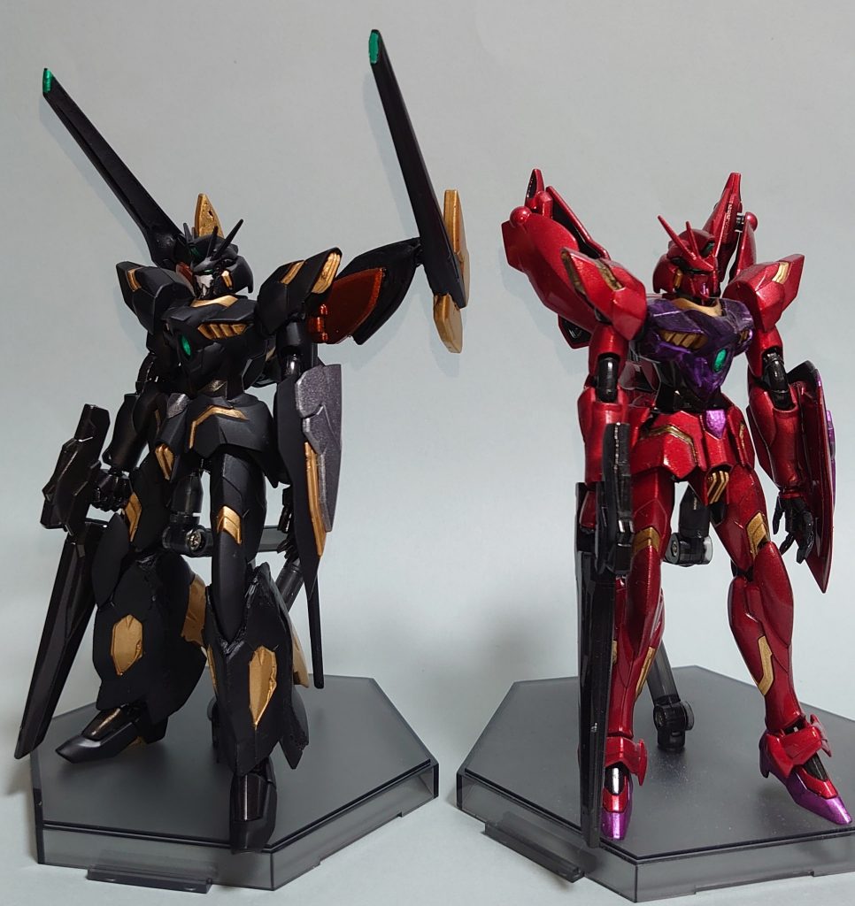 ・ガンダムレギルスと比較ガンダムレギルス(MOE仕様)と並べてみるとこんな感じです。変更箇所はバインダーと脚部だけなのですが、足が太くなったこともあって、いい感じに差別化出来ているんじゃないかなと思います。出来るのならガンダムレギルスRとも並べてみたいところです・・。