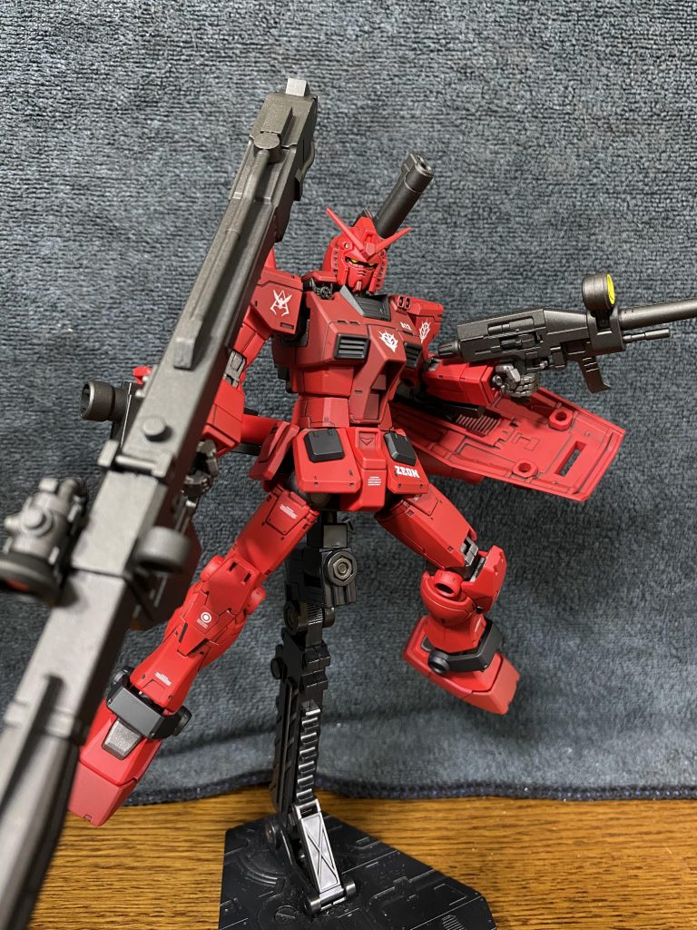 ビームバズーカ+ビームライフル+ショルダーキャノン+ガンダムバズーカでフルウェポンガンダムにしてみましたが、かなり迫力が増しますね！