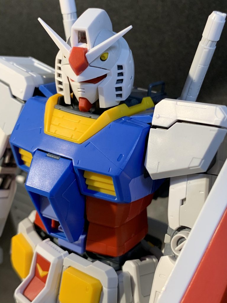 お顔アップ。パーツ細かいけどまあこんなもんかって感じ。