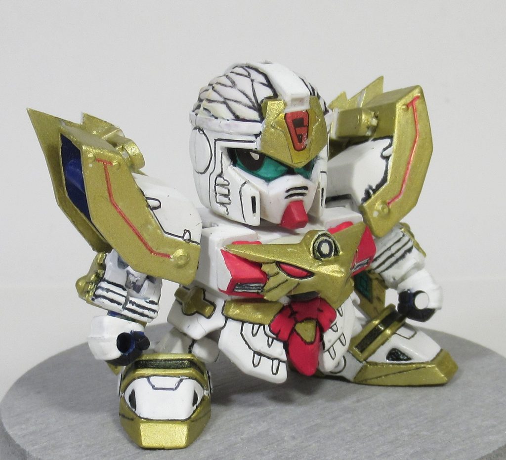 瞳はマグネットで取り付けているので自由に動かせます。