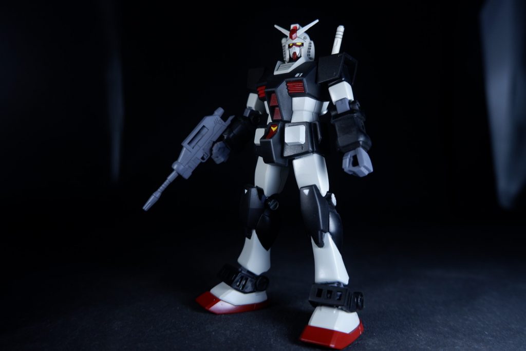 カラーリングはもちろんレッグアーマーのパーツ、サイドアーマーは3Dプリンターで制作し旧キットに寄せて作りました。