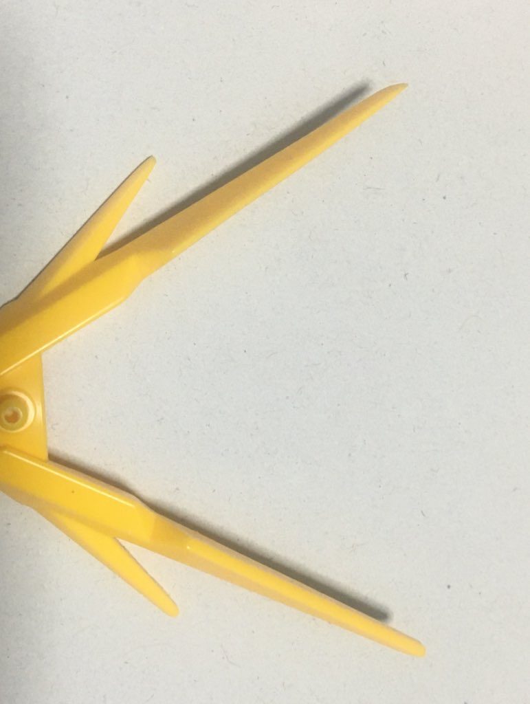 アンテナ削ったり、カメラアイプラ板で立体化したり地味な工作をしてます。(アピール)