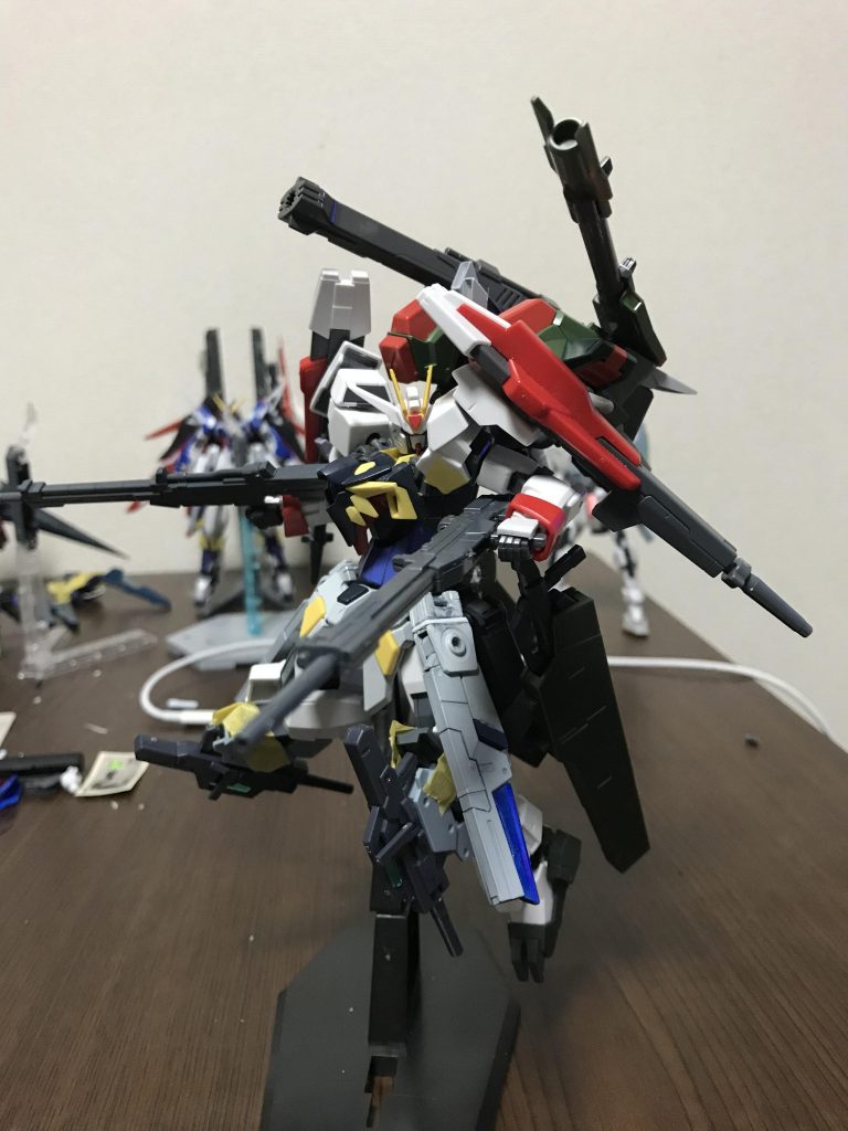 塗装前はこんな感じ胸部のビーム砲は既に製作した物を使いました。