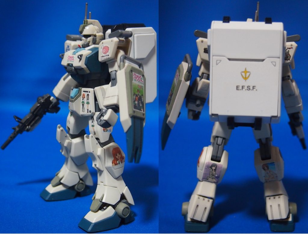 次に、背中に陸戦型ガンダムから借りたコンテナを装備。