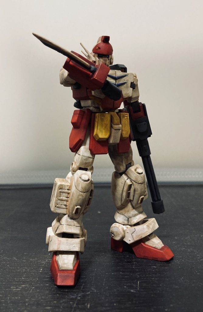 加工も省いて可動域をオミット。ナイフは固定です。 