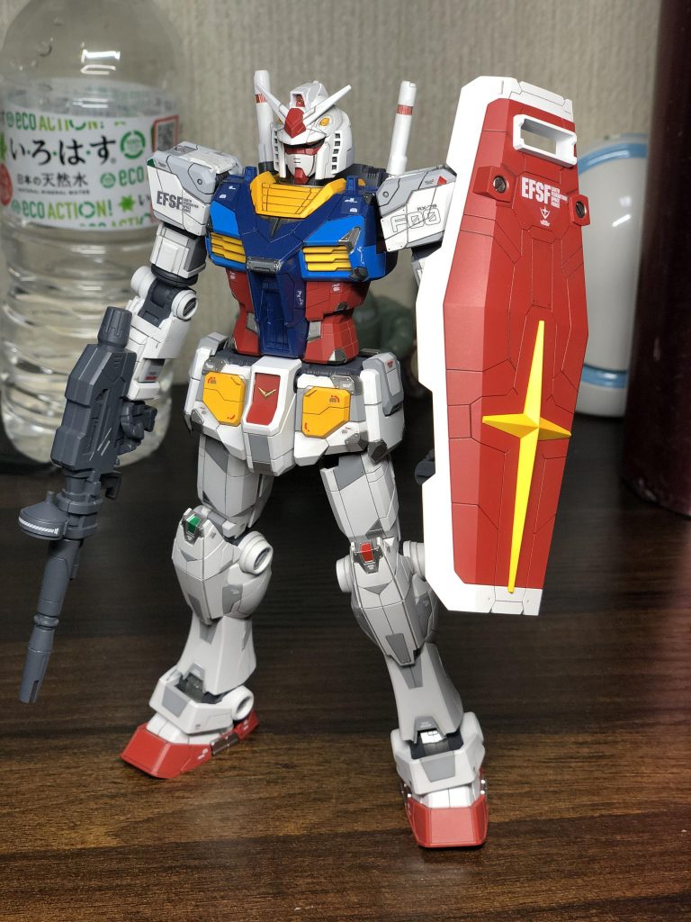 機体色の塗り分けは説明書や実物の画像を参考にしつつじぶんの考えも所々盛り込んであります。