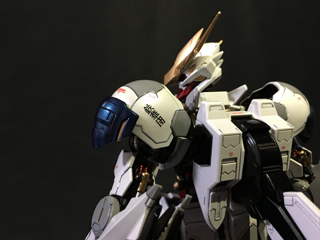 鉄華団を背負わせました。