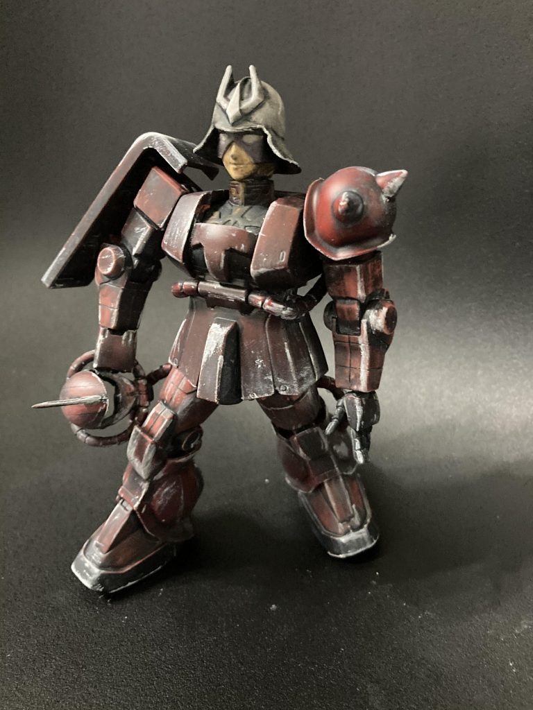 私は、モビルスーツに乗っても必ず帰ってくる主義だ。死にたくない一心でな。だから戦闘服だのノーマルスーツなどは着ないのだよ。