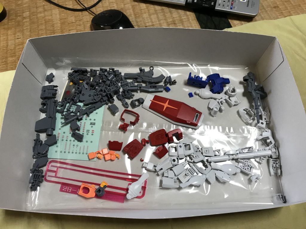 制作途中の写真をあんまとってなかったりします。取り敢えずパーツの量に辟易します。💦