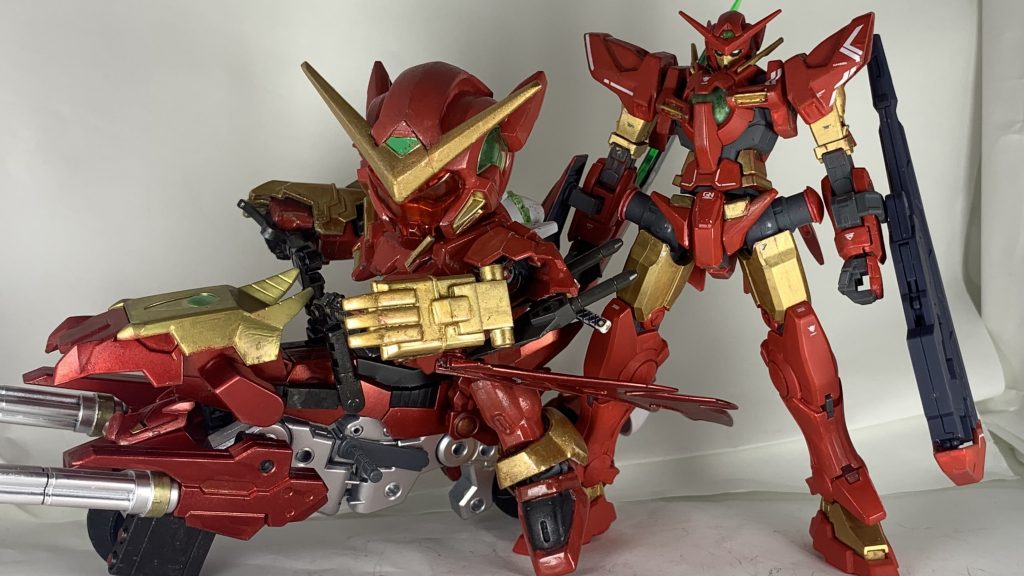 家にある赤いエクシアのHGとBBのツーショット