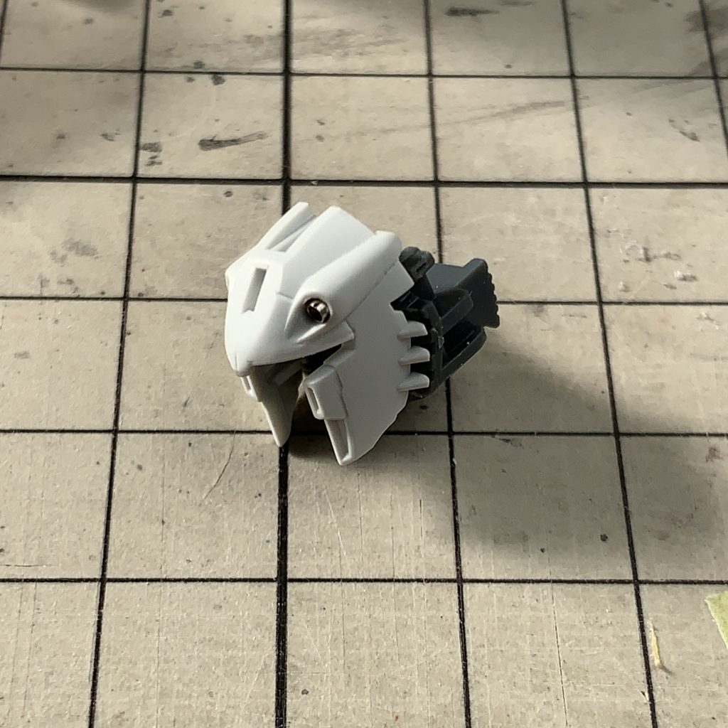 ヒサシに0.2㎜のプラ板、バルカン砲にはハイキューパーツのEZガンマズル1.5㎜