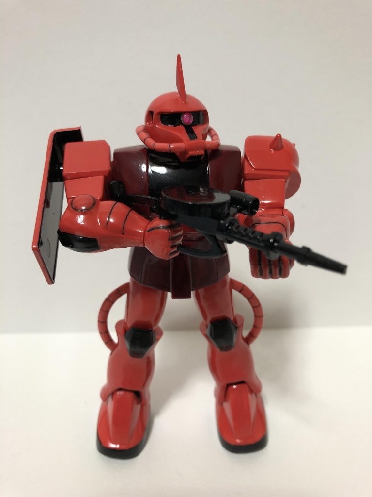 銃を構えるポーズ。