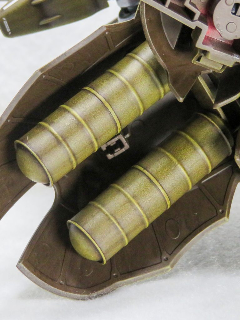 プロペラントタンクはタミヤ1/48MMVのドラム缶を2個繋いで使用。