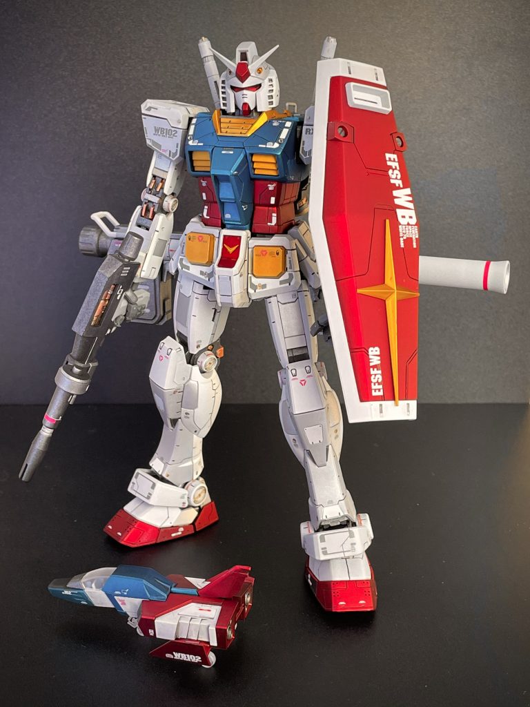 とはいえ、がんだむさんっていっぱい種類あってもう何が何だかおっさんついていけないです。でもねverは新しい方がいいに決まってるので3.0を選べば問題ないと思いました。パッケージもカッコいいし。後で知ったのですが一番くじで当たるんですねコレ。ちょっとがっかりです。でも地元じゃ扱ってなかったのでまぁいいか。