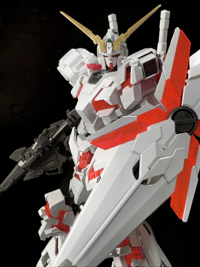 以下、各種ポージングを。