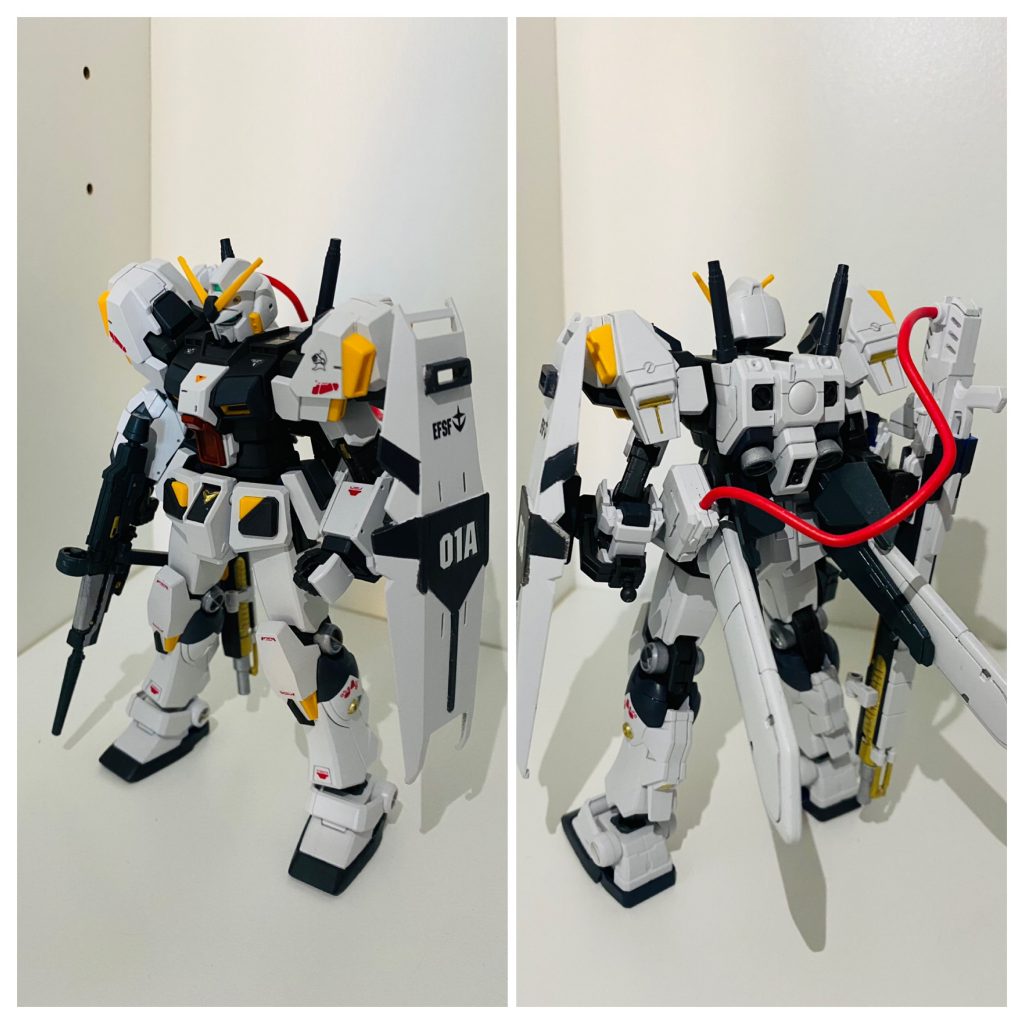 RX-78-4 ガンダム4号機 (以下4号機)機体メインカラーである「ブルー」から「グレー」に変えることで、シックなデザインを目指していたが、思ったよりニューガンダムっぽくなってしまった。(笑)