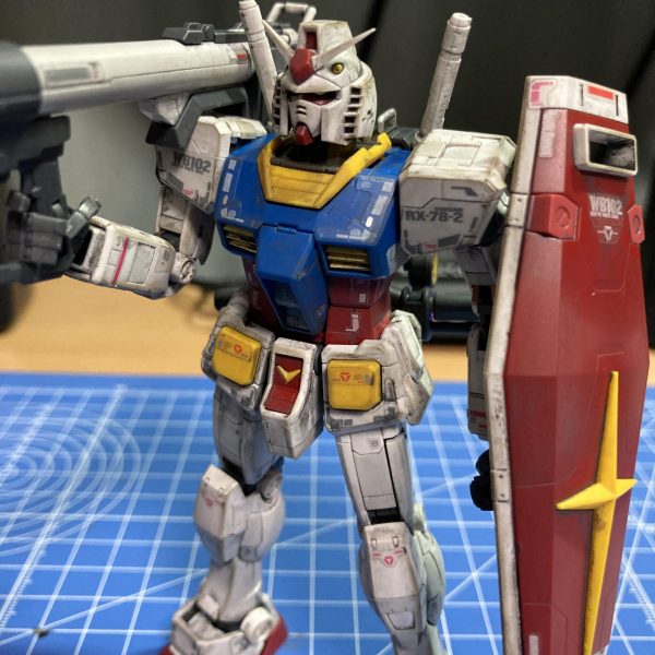 RG ガンダム　成形色仕上げ