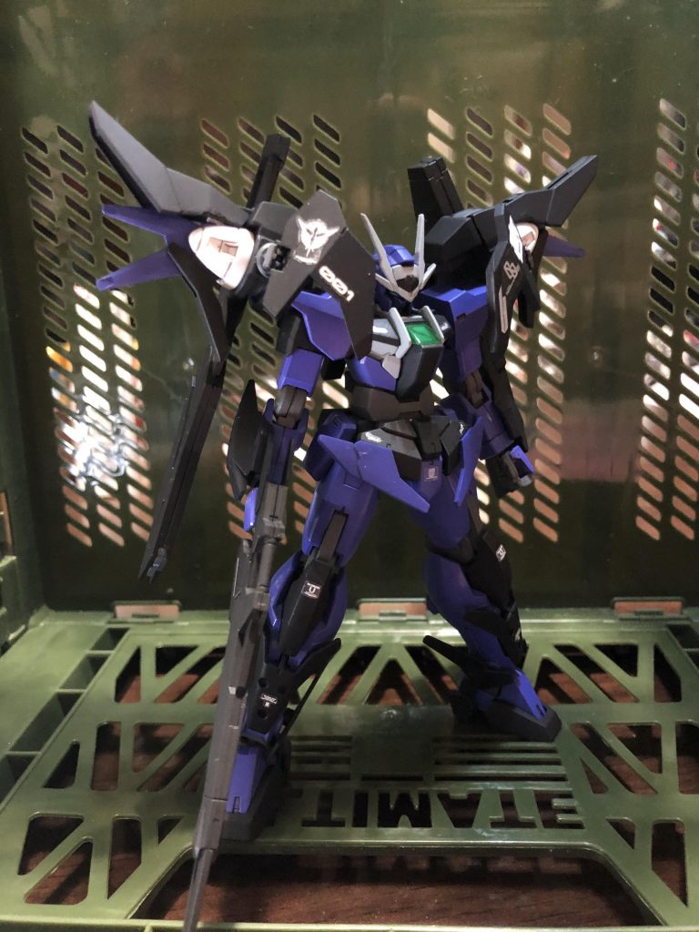 というわけで、ダブルオースカイメビウスが欲しいけど、どうせすぐに買えないだろうから無印スカイを俺専用機の妄想で作りました✨