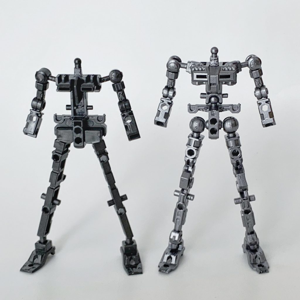 フレームは、個人的にお決まり工程となった太もも付け根とくるぶし接続部の延長(余ったランナーを追加)により高身長化。Gフレームは全体的にずんぐりむっくりな印象なので、これをしておくと見栄えが変わります。詳細は「百式破(BREAK)」や「シナンジュ」の製作工程をご覧ください。