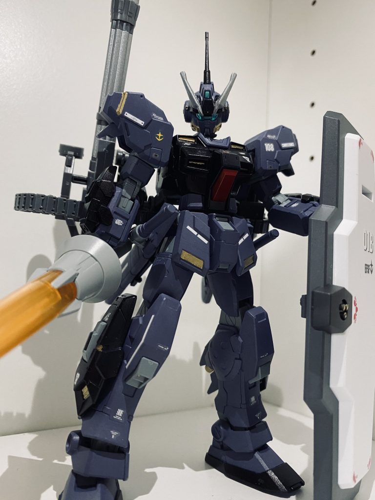 RX-80-PR-3 ペイルライダーデュラハン以下、デュラハンペイルライダー空間戦仕様を元に、ペイルライダーデュラハンをペイルライダーDⅡ寄りに塗装しました。