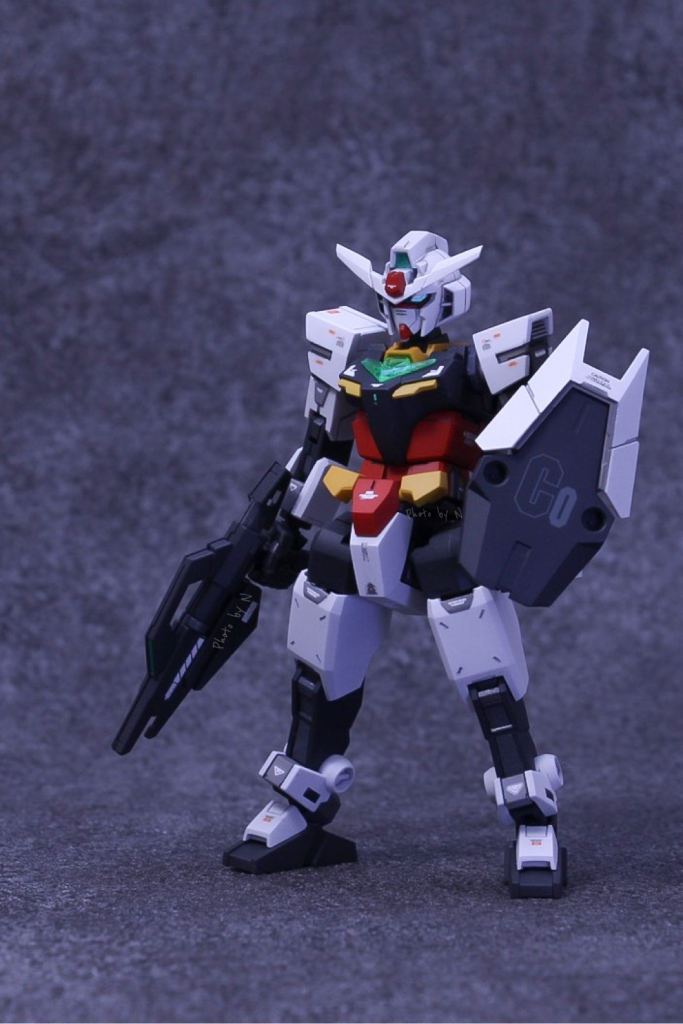 コアガンダムさん。盾は元素記号や化学式に見えるかも知れませんがシーゼロを意識して貼りました。ゼロの概念無いですけど...数字の並び的に...アースリィに則るとCRくらいになりそうですがみてくれはパチスロよりコバルトや一酸化炭素かなと。機体番号でX7案もあったんですがユーラヴェンと7がダブるので見送りとなりました。