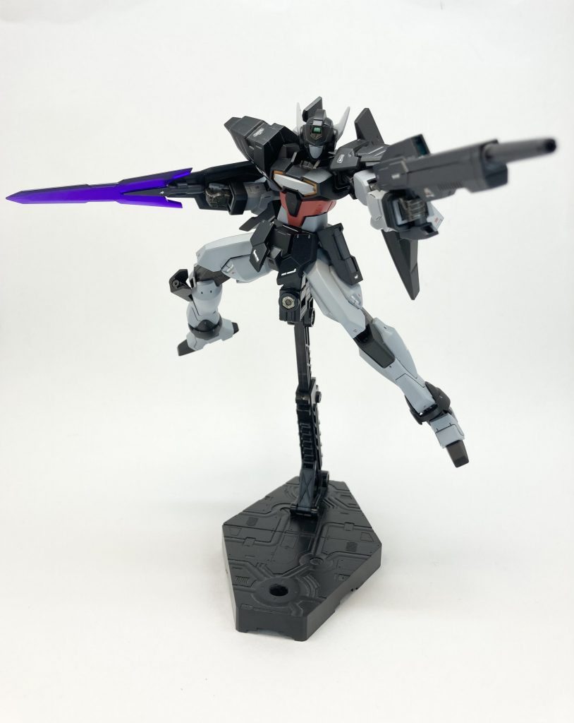 種撃ち風その1ライフルはほぼそのまま。マウントピン部を合わせ目消しの都合上埋めてます。