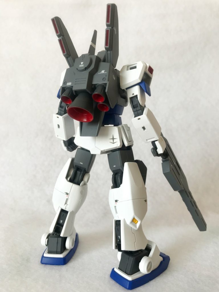 ヴァースキ大尉は、連邦軍に所属はしているものの、ゴップ議長の私情で動くことが多いので、リアスカートには控えめに連邦マーク配置しました。