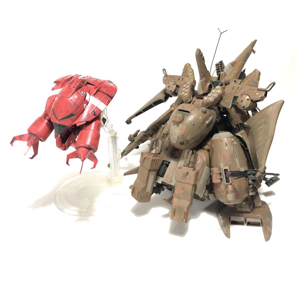 ドレッドノート｢ガンプ、来たか｣ガンプ｢は。地球同盟はセヴァストポリ要塞にペガサスも固定して徹底抗戦の様相を呈しているが補給路も絶ったので時間の問題かと。｣ドレッドノート｢駄目だな。持久戦は我々の望む処では無い。市街戦ではジークフリートもヘッドランプは使えまい。ゴブリンはジークフリートを罠にかけ地面に固定しろ！あとはNEOGEOで引き受ける。ガンプは洋上へ下がったペガサスをグラブロで叩け！｣