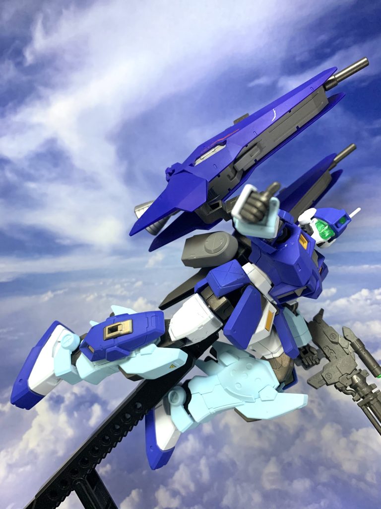 オマケのサムズアップビルドハンドを加工してNICE!な感じに仕上げました。以上で、ジムスナイパーⅡスカイバレットの紹介を終わります。最後までご覧いただきありがとうございました!