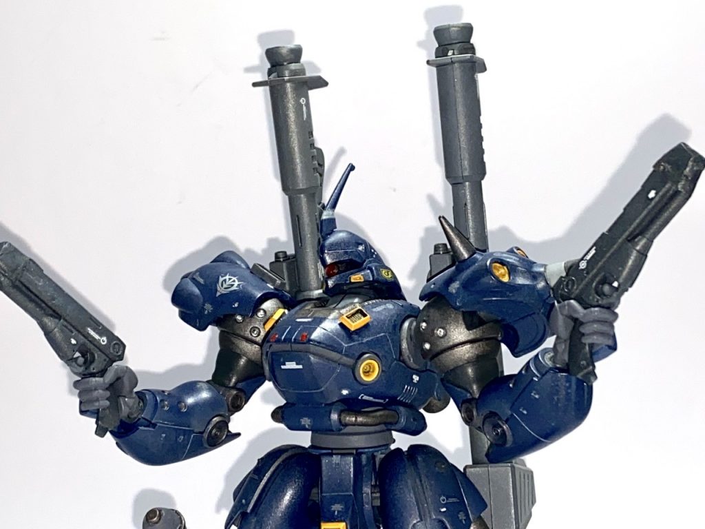 二丁撃ちをさせたいが為、ショットガンの銃身を無理やり切り詰めました。みんな大好きなソードオフショットガン。