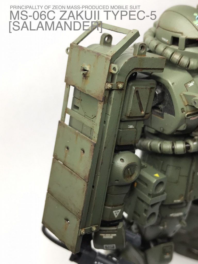 肩アーマー複合装甲　成形炸薬弾対策