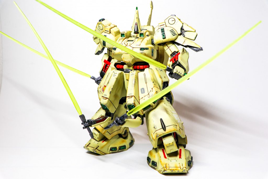 気持ちプロポーションを弄って筋彫りなど。