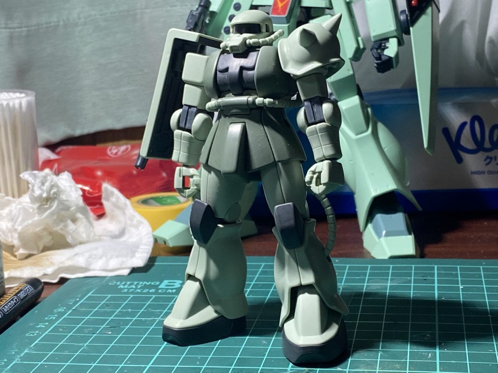 関節部分はゲート処理しただけでエッジは落としていません。