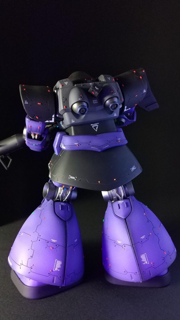 後ろ姿。
