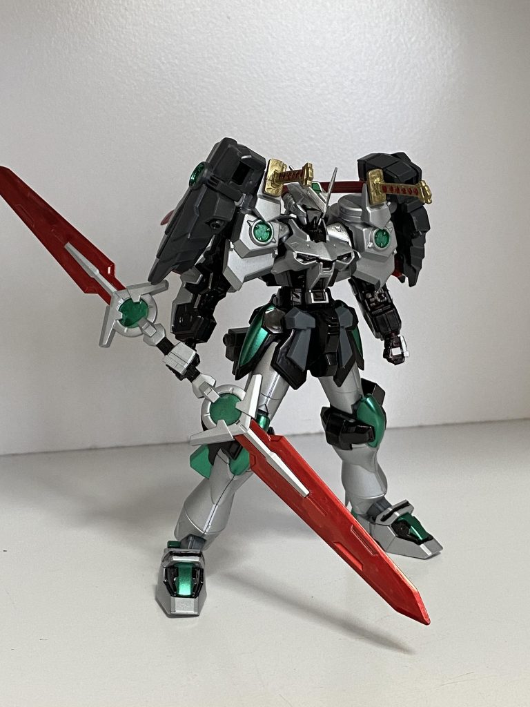 ツインシャドーセイバーがデカくてポーズがつけにくいw