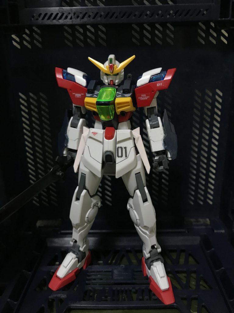 接近戦用装備PS-02と合体した状態。接近戦用装備なので、軽量化の限りが尽くされている。装備ソード×1